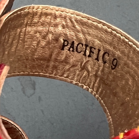 Corkys Elite Artsy Mule Heels Red Leather Floral Slip On Heeled Sandal Size 9 - Picture 12 of 16